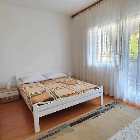 Apartmani Malinska Ngoại thất bức ảnh