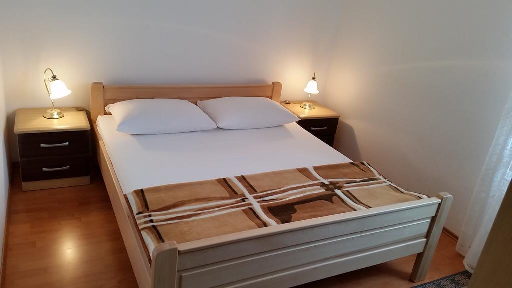 Apartmani Malinska Ngoại thất bức ảnh