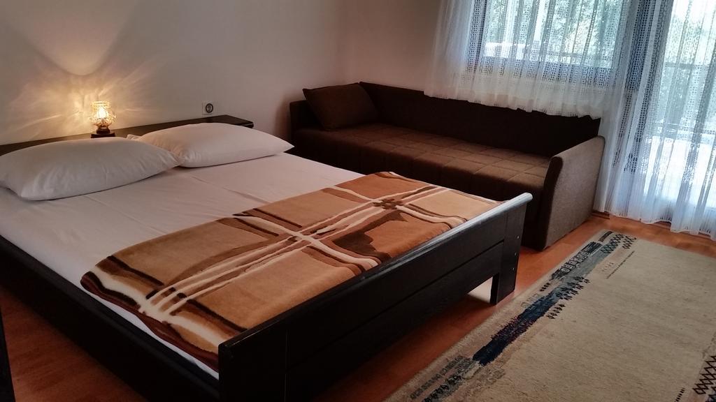 Apartmani Malinska Ngoại thất bức ảnh